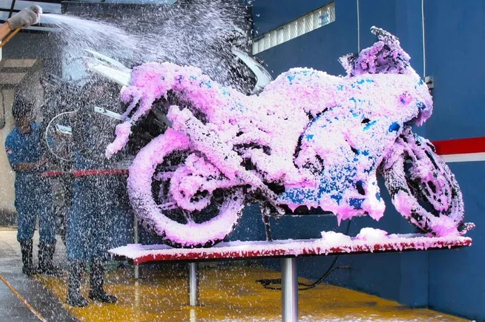 Hindari Saat Cuci Steam Motormu Dengan Semptotan Bertekanan Tinggi