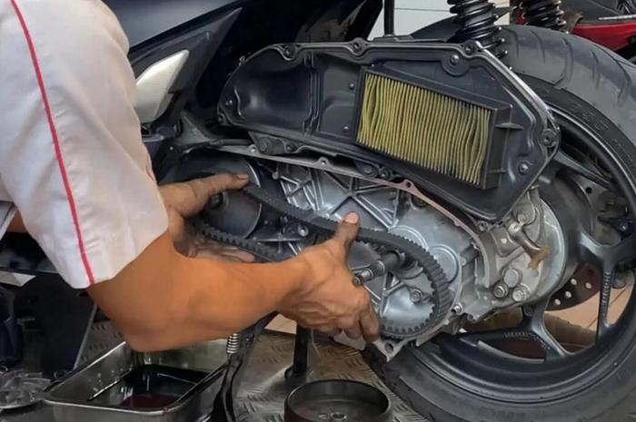 5 Tanda Kampas Ganda Motor Matic Bermasalah, Panduan Servis CVT Setiap Kilometer Segini